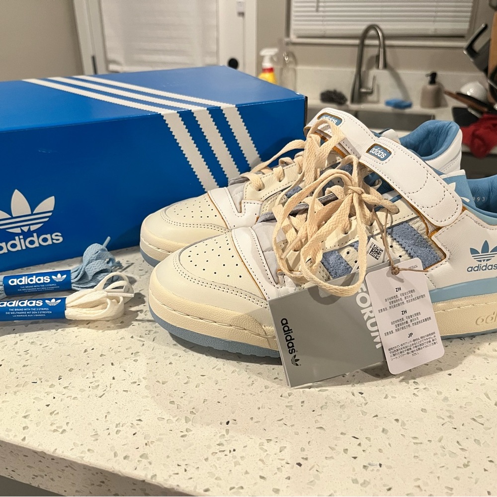Adidas Forum 84 Low, UNC Colorway, Size 10